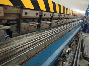 200 Ton 6100mm <strong>Used</strong> High Quality <strong>CNC</strong> Press Brake Economical <strong>CNC</strong> Press Brake <strong>Machine</strong> Sheet Metal Bending <strong>Machine</strong> - Product Image 2