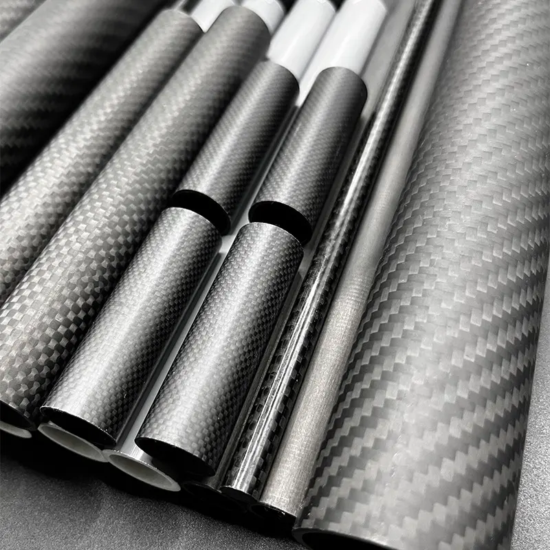 Siyah içi boş karbon Fiber çubuklar parlak karbon tüpler saf karbon tüpler 3K rulo sarılmış 100% saf