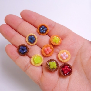 Mini Cabochons en Résine en Forme de Tarte aux Fruits, Breloques Tarte <span class=keywords><strong>Fraise</strong></span> Myrtille 13mm, Paquet de 100 Pièces, Remplissage pour Slime, Artisanat DIY - Product Image 2