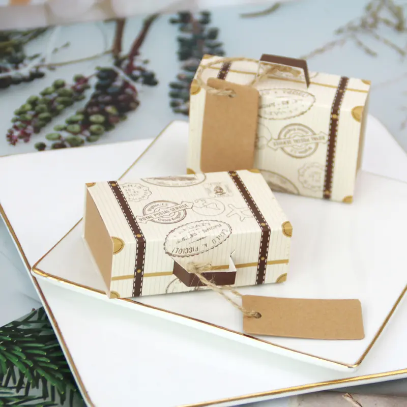 Mini maleta portátil Vintage, caja de recuerdo de cumpleaños y boda, pequeña caja de papel Kraft para embalaje de dulces