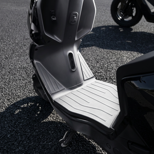 Tappetino Antiscivolo Impermeabile 5D in TPE Inodore e Durevole per Scooter, Accessori <span class=keywords><strong>Moto</strong></span> Adatti per Honda Vision 110 - Product Image 1