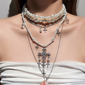 Bijoux pour femmes élégants et personnalisés à la mode <span class=keywords><strong>Collier</strong></span> à chaîne de chandail en pendentif avec <span class=keywords><strong>double</strong></span> croix en perles blanches empilées multicouches exagérées - Product Image 4