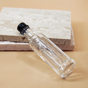Wholesale 40ml Clear <strong>Mini</strong> Beverage Juice Coffee Wine Whisky Vodka Spirit Liquor Glass <strong>Bottle</strong> with Lids - Product Image 3