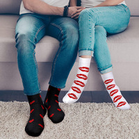 Chaussettes en coton à motif cœur et blocs de couleur, style couple, pour la Saint-Valentin, fabrication transfrontalière