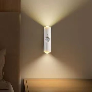 Casa intelligente ha condotto la <span class=keywords><strong>lampada</strong></span> bianca calda di notte <span class=keywords><strong>con</strong></span> il corpo umano <span class=keywords><strong>sensore</strong></span> magnetico ricaricabile <span class=keywords><strong>lampada</strong></span> da parete interna della camera da letto - Product Image 5