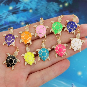 Bijoux Personnalisés en Promotion : Charmes Tortue en Acier Inoxydable Plaqué Or, Émail Coloré, Breloques DIY, Vente en Gros - Product Image 2