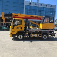 Grue mobile hydraulique SINOTRUK de 8 tonnes avec moteur et boîte de vitesses - Capacité de levage de 30 m - Matériel de construction