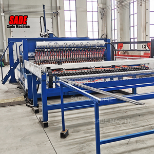 Máquina de Soldadura de Malla de Alambre para Jaulas de Pollo, Totalmente Automática, Neumática, Nueva, con Motor Principal PLC, Bomba <span class=keywords><strong>SADE</strong></span> SD-1200, Acero al Carbono - Product Image 2