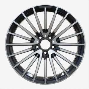 Rines Forjados Negros Brillantes de Lujo con Diseño de Rayos Rectos, Hechos a Medida, con Múltiples Rayos, Ideales para un Estilo de Auto Elegante y Agresivo - Product Image 1