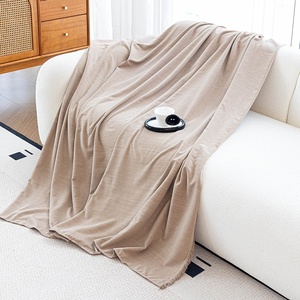Housse de canapé simple et luxueuse, imprimée, couleur unie, avec dentelle, nouveau modèle 2026, imperméable et anti-poussière, pour toutes les saisons - Product Image 3