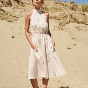 Vestido Midi de Lino de Verano de Alta Calidad para Mujer al por Mayor, con Cuello Halter, Cintura Ajustable y Abertura, Elegante y sin Mangas - Product Image 1
