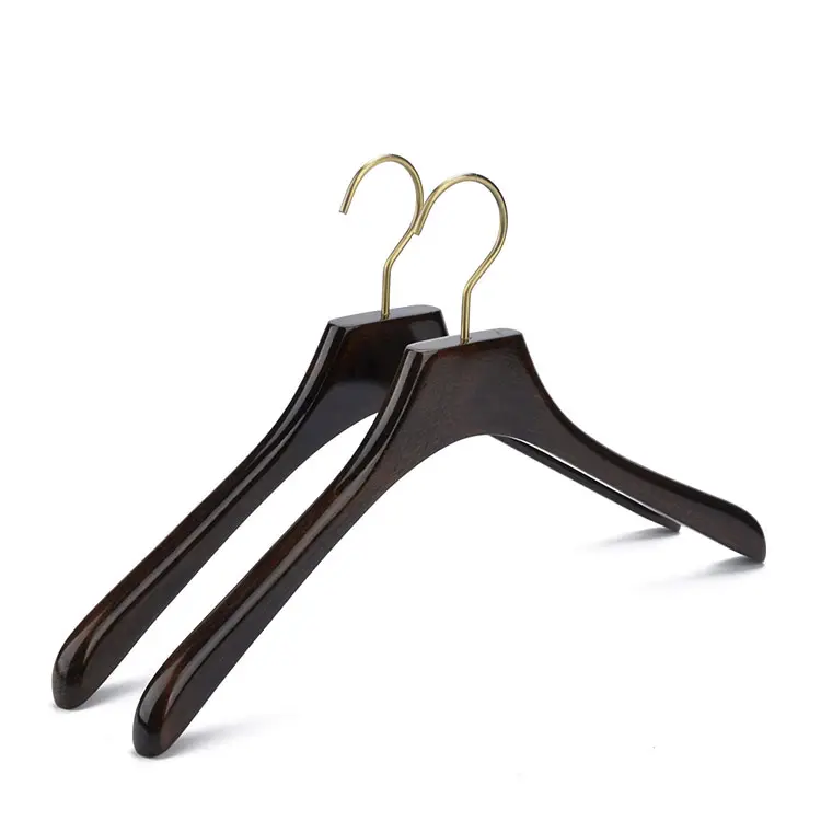 19Years Manufacturer Wholesale Hangers High Quality Walnut Gold Hook Wooden Suit Hanger for Suit
