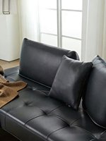 Sofa Minimalis Retro Italia Tiga Dudukan untuk Ruang Tamu Bisnis, Rangka Logam Tripod, Bantalan Kulit Berlapis Lilin Dua Sisi, Sandaran Stainless Steel