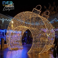 Guirlandes lumineuses décoratives de Noël en LED pour l'extérieur, motif circulaire 3D en or, série Ever Decor Commercial