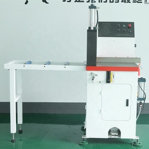 Machine de découpe semi-automatique pour aluminium, à pression supérieure et inférieure, pour la découpe de profilés et le sciage de tuyaux en cuivre et en aluminium - Product Image 6