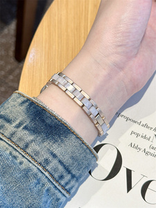 Bracelet de montre en résine et métal fin à trois maillons - Compatible avec <span class=keywords><strong>Huawei</strong></span> Watch GT6/GT5/GT4/Watch 3/<span class=keywords><strong>4</strong></span> Pro Bracelet de remplacement - Product Image 5