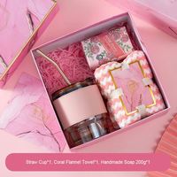 Nouvelle idée de produit 2024, ensemble pour femmes cadeau de fête des mères gadget mini ventilateur avec parapluie bouteille d'eau serviette coffret cadeau pour femmes/