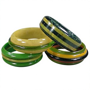 Meilleurs bracelets vintage fantaisie élégants en résine, multicolores, rayés vert et jaune, design de mode unisexe, bijoux, cadeau de fête, bracelet pour femme - Product Image 1