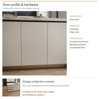 Armoires de cuisine sur mesure bleu marine ultra-brillantes au design minimaliste, avec îlot central, rangement par tiroirs et livraison en kit