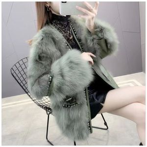 <span class=keywords><strong>Manteau</strong></span> en fausse fourrure de renard de luxe léger, avec empiècements en cuir et détails rivetés, élégant, chaud et non volumineux - Product Image 1
