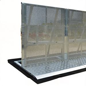 Barrières de contrôle des foules pliantes RK en aluminium argenté et noir à assemblage rapide, système de verrouillage, cadre thermolaqué pour festivals en plein air - Product Image 1