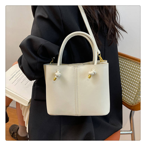 Bolso de Hombro Mini Retro Vintage de Piel Sintética para Mujer al por Mayor, Impermeable, para Viajes de Verano, Bandolera de Diseño para Dama - Product Image 6