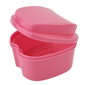 Boîte de rangement pour prothèses dentaires et appareils orthodontiques avec filtre - Product Image 2
