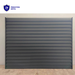 รั้วอะลูมิเนียมแบบระแนงเคลือบผงดีไซน์ทันสมัยจาก PRINCETON พร้อมบานเกล็ดปรับระดับได้ - Product Image 1