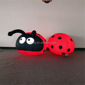Coccinella Gonfiabile Gigante Rossa per Decorazioni Festive - Product Image 2