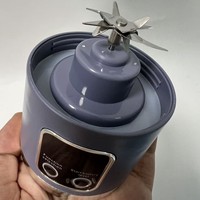Blender Mini Portabel HOT, Cangkir Jus Kecil Isi Ulang, untuk Pelajar, Rumah Tangga, Luar Ruangan, Multifungsi, Pengisian Daya USB