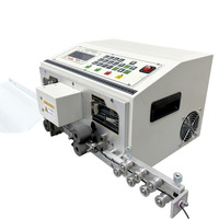 Machine entièrement automatique de découpe, dénudage, torsion, séparation et alimentation de fils électroniques