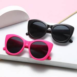 Occhiali da Sole di Alta Qualità per Bambine con Montatura a Occhio di Gatto, Tendenza Ins Rosa - Product Image 1