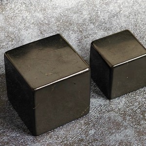 Bloque Cuadrado Sólido <span class=keywords><strong>de</strong></span> Shungita Natural Cortado a Mano, Duradero, Práctico, Antirradiación, Mineral Espiritual, Decoración para el Hogar y Escritorio - Product Image 4
