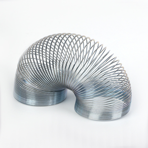 Offre Spéciale magique arc-en-ciel printemps jouets cadeaux <span class=keywords><strong>de</strong></span> fête soulagement du Stress drôle coloré métal printemps enfants main compétence ressort hélicoïdal jouet - Product Image 3