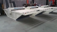 Machine de découpe et de pliage de boîtes facile à utiliser avec plateau plat, découpe manuelle du carton ondulé pour la fabrication de boîtes