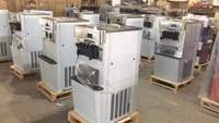Machine Commerciale 2026 pour la Fabrication de Crèmes Glacées et de Cornets avec Système de Refroidissement Automatique par Air, Haute Capacité 22-30L/h, à Base de Lait et d'Eau