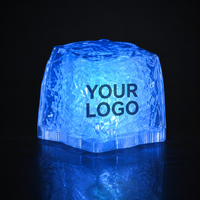 Cubes lumineux LED carrés personnalisés avec logo promotionnel, 16 modes, bouton poussoir, multicolores, pour la publicité de marques de boissons, cadeaux promotionnels
