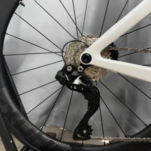 <span class=keywords><strong>Bicicleta</strong></span> de <span class=keywords><strong>Carretera</strong></span> Ce Kozo Racing, Cuadro de <span class=keywords><strong>Carbono</strong></span> Completo, R7170 <span class=keywords><strong>Di2</strong></span>, 24 Velocidades, Ruedas de <span class=keywords><strong>Carbono</strong></span>, Manillar Integrado, Freno de Disco, T47 Bb - Product Image 6