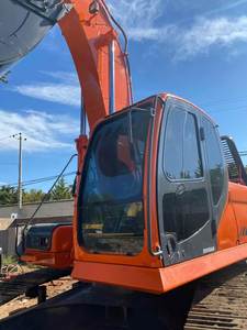 CE Promotion : Excavatrices sur chenilles d'occasion Doosan DX300 de 30 tonnes avec moteur, pompe à engrenages, moteur et accessoire de pince hydraulique - Product Image 3