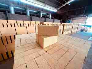 Hochbelastbarer, hochstabiler, wärmeisolierender Schamottestein mit Schweiß- und Schneidedienstleistungen für Industriekessel - Product Image 4