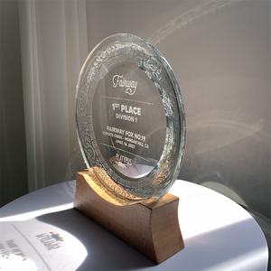 <span class=keywords><strong>ADL</strong></span> nouveau Design 2023: premier trophée en forme d'assiette de verre de cristal avec Base en bois pour cadeaux souvenirs - Product Image 4