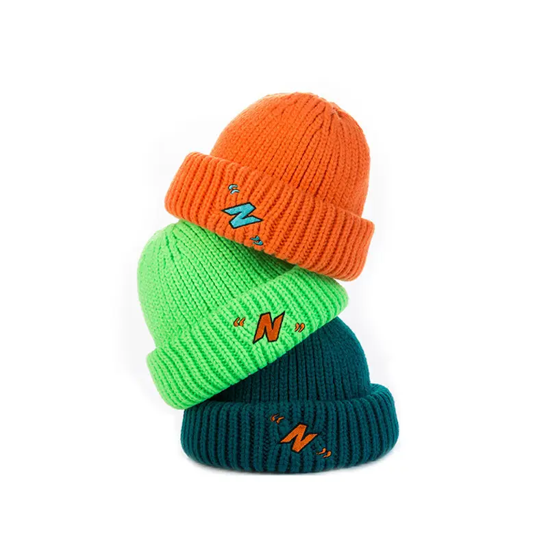 Wholesale Unisex Knitted Hat Letter Logo Fashion New Warm Winter Hats Windproof Daily Cartoon Embroidery Beanie Hat