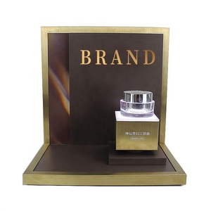 Đỉnh tùy chỉnh Acrylic Mặt Kem trang điểm truy cập Boutique hiển thị đứng với ánh sáng đánh bóng xử lý bề mặt - Product Image 2