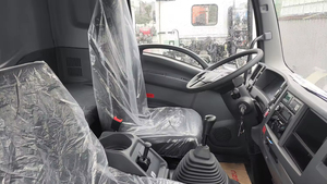 Camión Tractor ISUZU 6x4 <span class=keywords><strong>de</strong></span> 520 CV con Caja <span class=keywords><strong>de</strong></span> Cambios <span class=keywords><strong>de</strong></span> 12 Velocidades, Ideal para Carga Pesada y Transporte <span class=keywords><strong>de</strong></span> Contenedores - Product Image 4