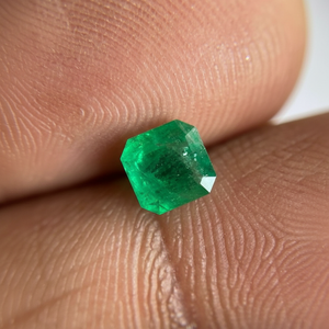 มรกตแอฟริกันทรงแปดเหลี่ยมเจียระไนแบบธรรมชาติ, มรกตทรงเหลี่ยม, เครื่องประดับมรกต - Product Image 1