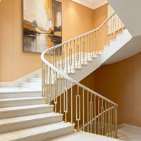 Balustrade d'escalier en métal blanc doré de luxe, haute qualité, décoration intérieure, garde-corps en aluminium pour villa et appartement