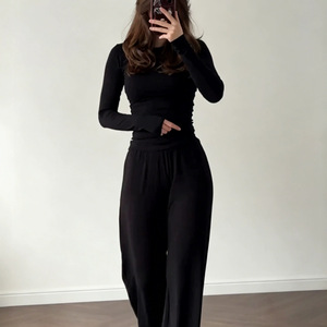 Ensemble de costume décontracté pour femme, couleur unie, haut à col rond et manches longues, pantalon large, tailles SMLXL, Europe, Amérique, Asie du Sud-Est, transfrontalier - Product Image 2