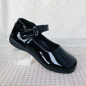 <span class=keywords><strong>รอง</strong></span>เท้า<span class=keywords><strong>เด็ก</strong></span>ผู้หญิงปี 2026 หนังแก้วสีดำแบบแมรี่เจน ประดับโบว์ สายรัดปรับได้ ส้นเตี้ย สำหรับงานปาร์ตี้ งานแต่งงาน <span class=keywords><strong>รอง</strong></span>เท้าสั่งทำจำนวนมาก - Product Image 4