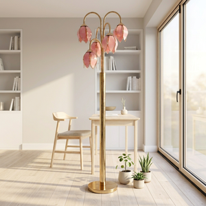 Indispensable pour la liste de mariage : Lampe sur pied en verre rose sophistiquée à motif floral - Product Image 1