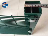 Precio de fábrica, personalizado, fácil de montar, duradero, antiescalada, metal galvanizado en caliente, vallas de malla de alambre de alta seguridad 358